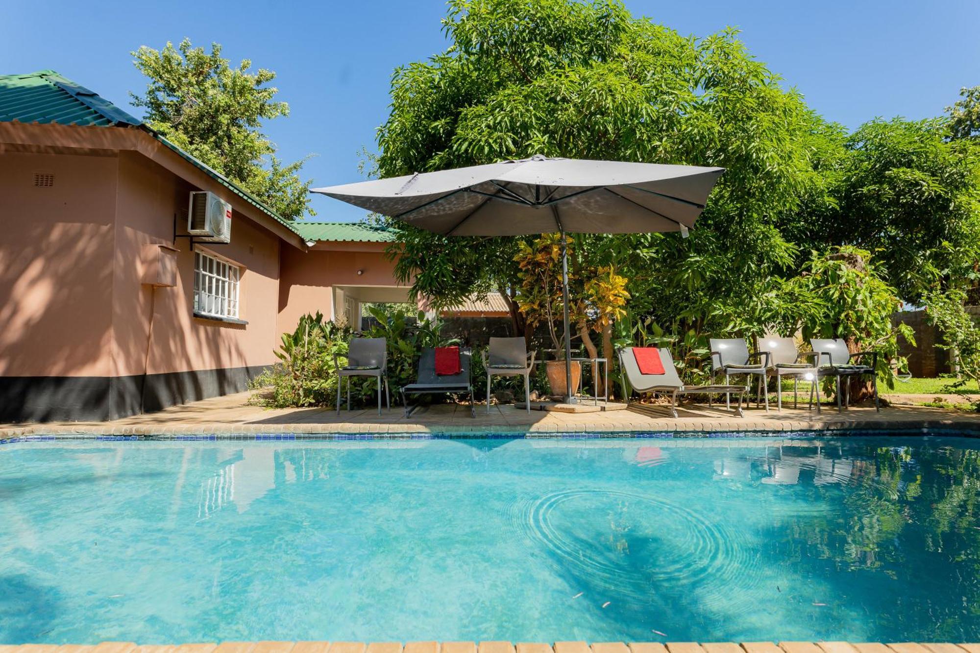Hungwe House Villa Victoria Falls Luaran gambar